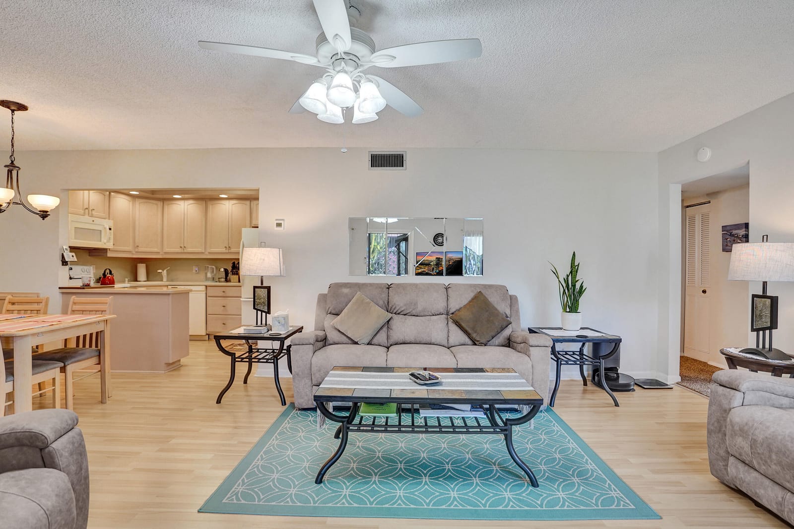 3561 Tall Pine Way B-1 — photo 1