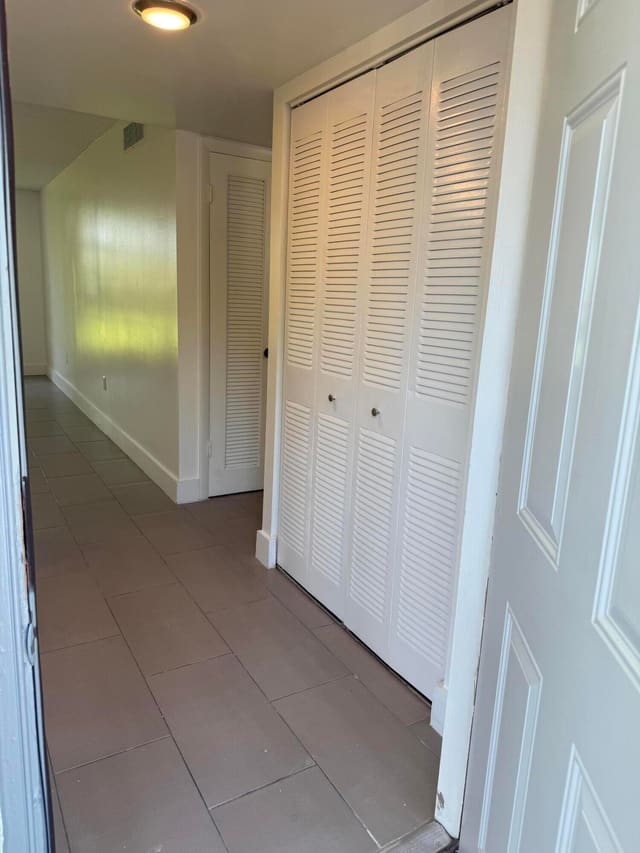 8225 SUNRISE LAKES Boulevard 106, Sunrise, FL 33322