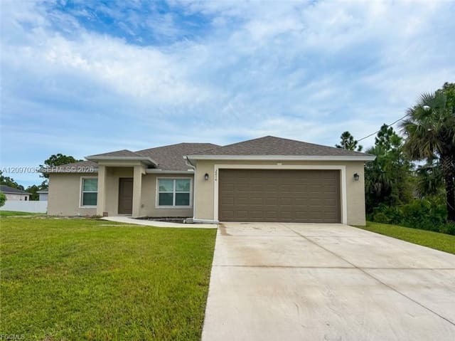 2614 27th Street W, Lehigh Acres, FL 33971