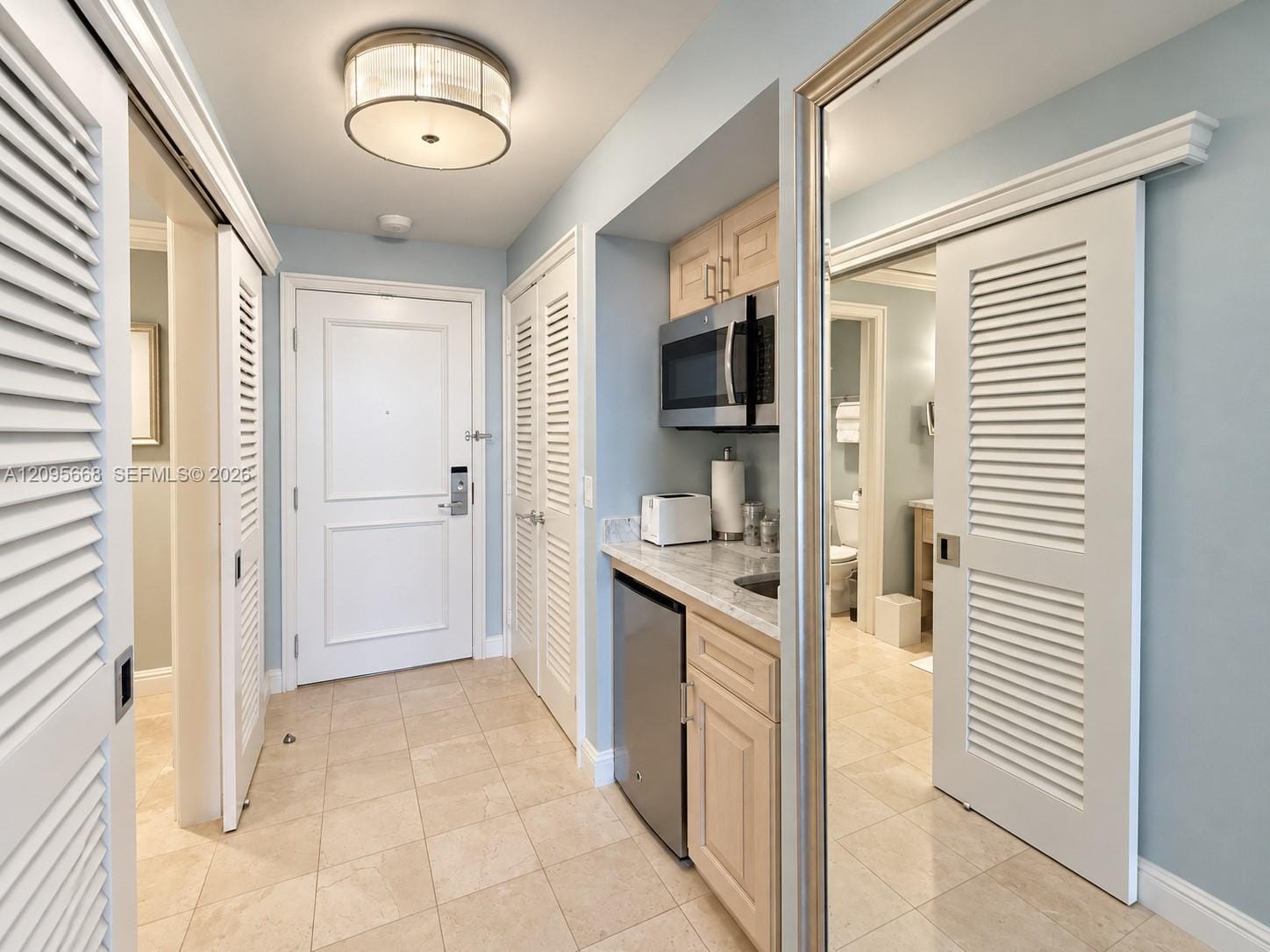 455 Grand Bay Drive 1020, Key Biscayne, FL 33149 photo 3
