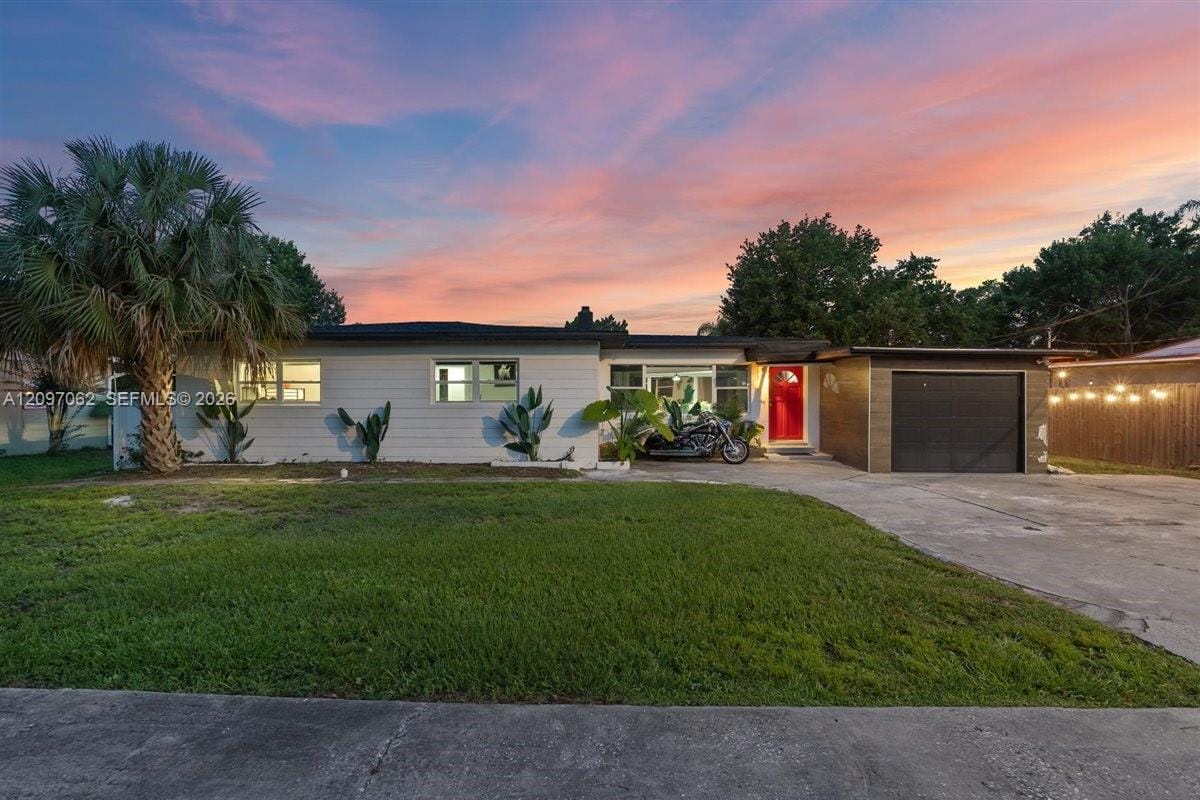 8120 Gondola Drive, Orlando, FL 32809 photo 2