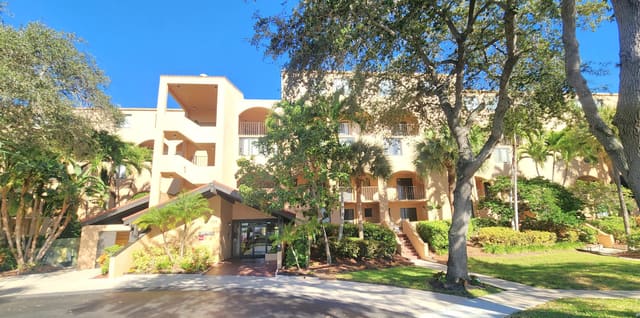 755 DOTTEREL Road 1306, Delray Beach, FL 33444