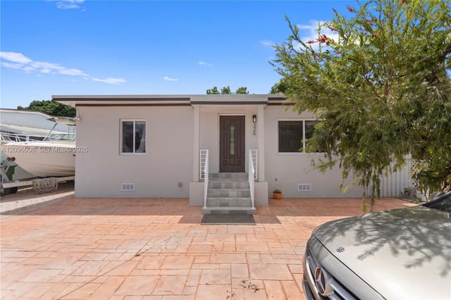 326 E 44th Street, Hialeah, FL 33013