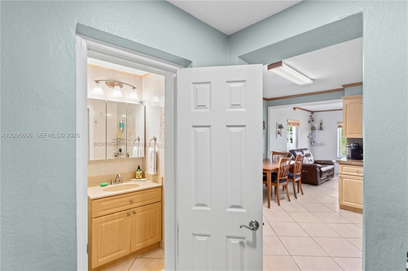 326 E 44th Street, Hialeah, FL 33013 photo 15