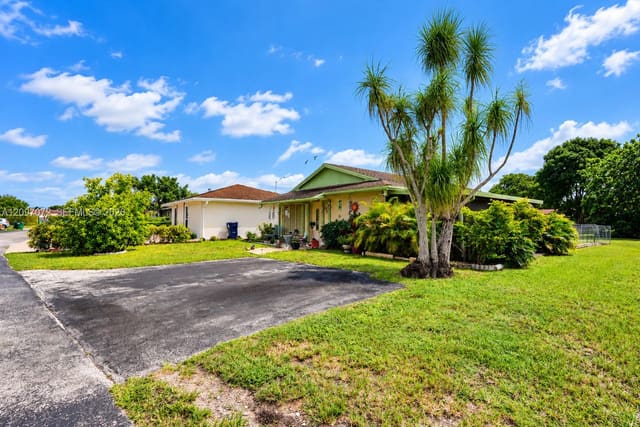 4601 SW 137th Court, Miami, FL 33175