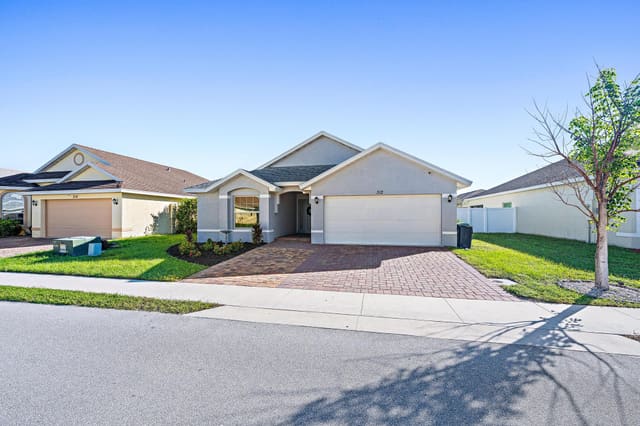 312 PALM BREEZES Drive, Fort Pierce, FL 34945