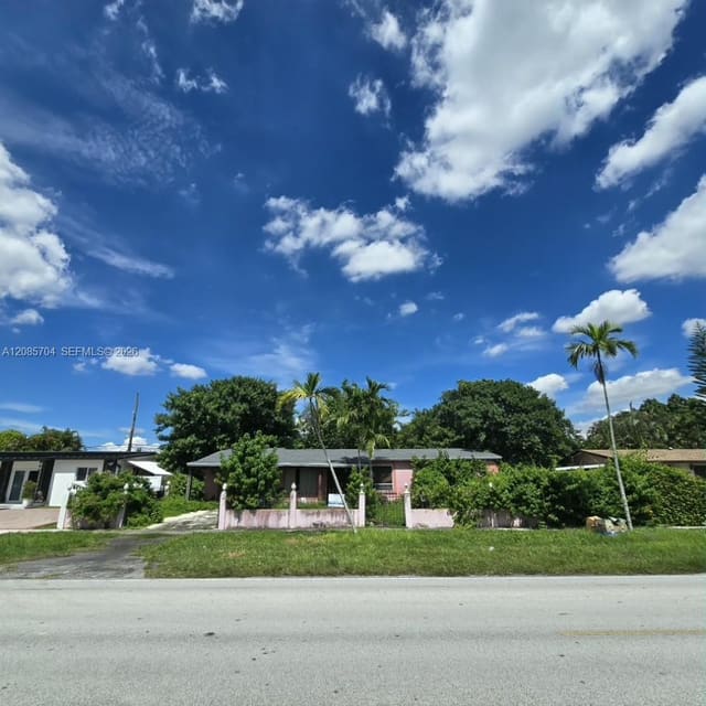 9371 SW 32nd Street, Miami, FL 33165