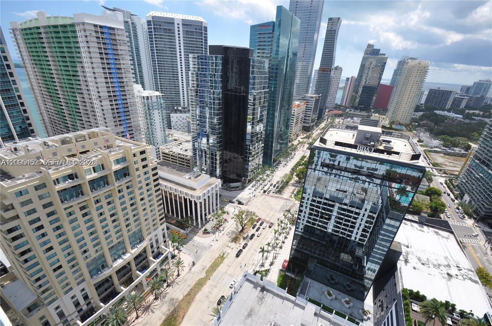 1060 Brickell Avenue 3111, Miami, FL 33131 photo 17