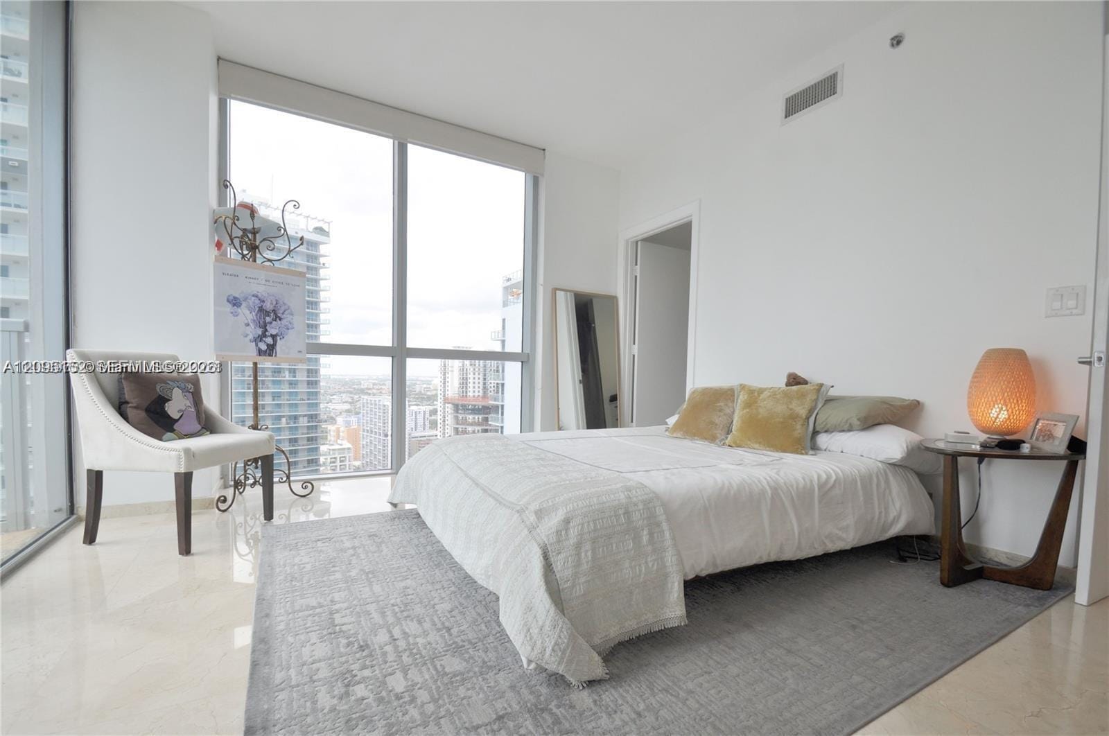 1060 Brickell Avenue 3111 — photo 8