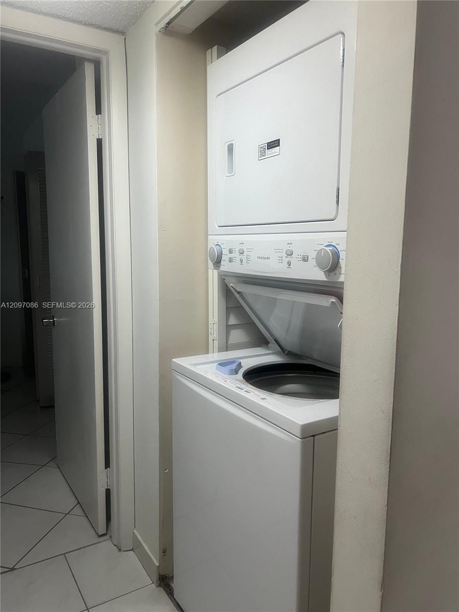 18200 Mediterranean Boulevard 3-22, Hialeah, FL 33015 photo 3