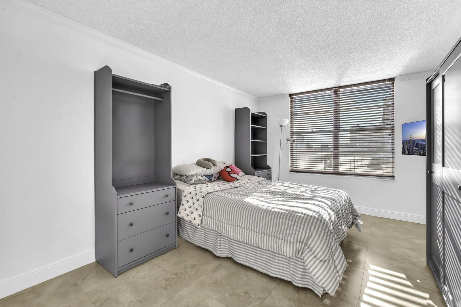 230 174th Street Apt 417, Sunny Isles Beach, FL 33160 photo 12