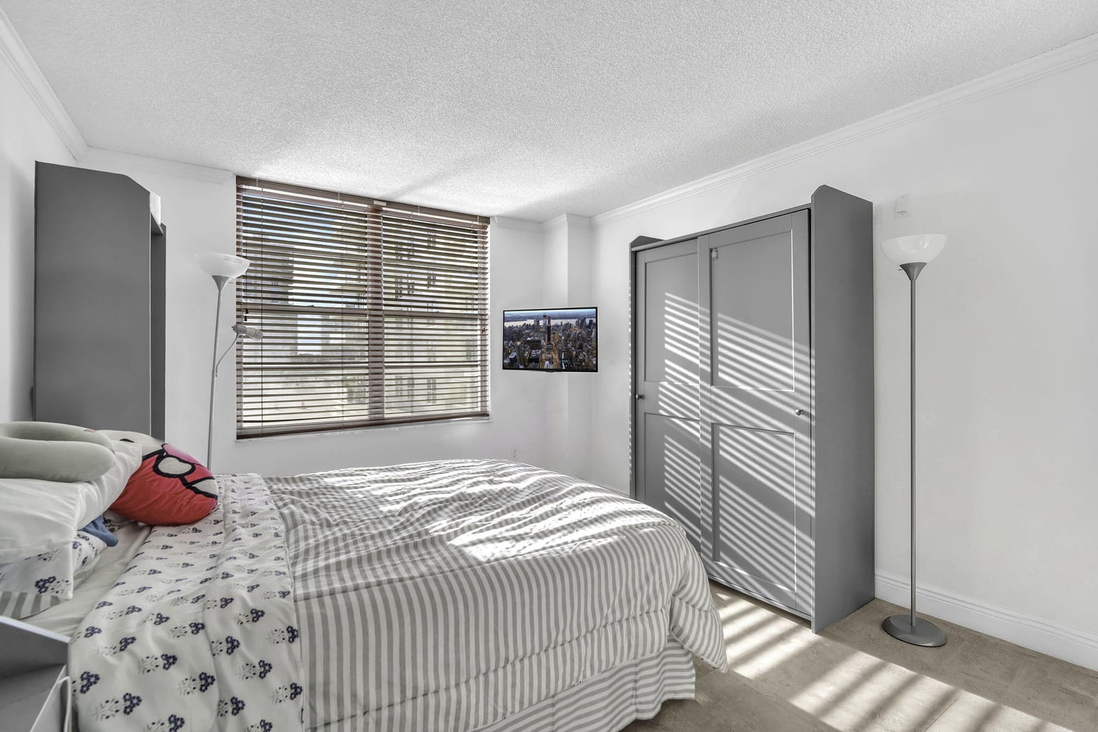 230 174th Street Apt 417, Sunny Isles Beach, FL 33160 photo 13