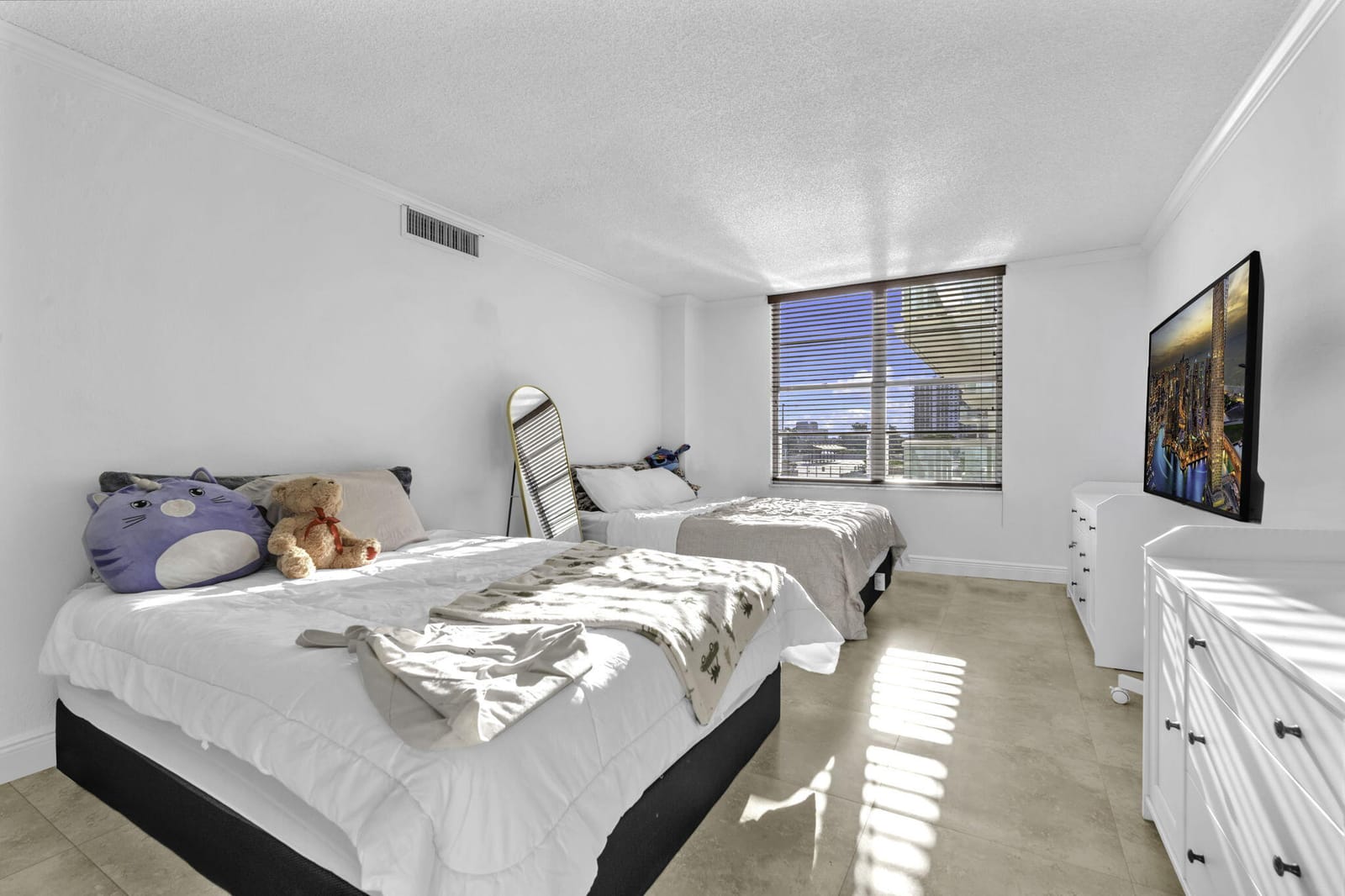 230 174th Street Apt 417, Sunny Isles Beach, FL 33160 photo 19