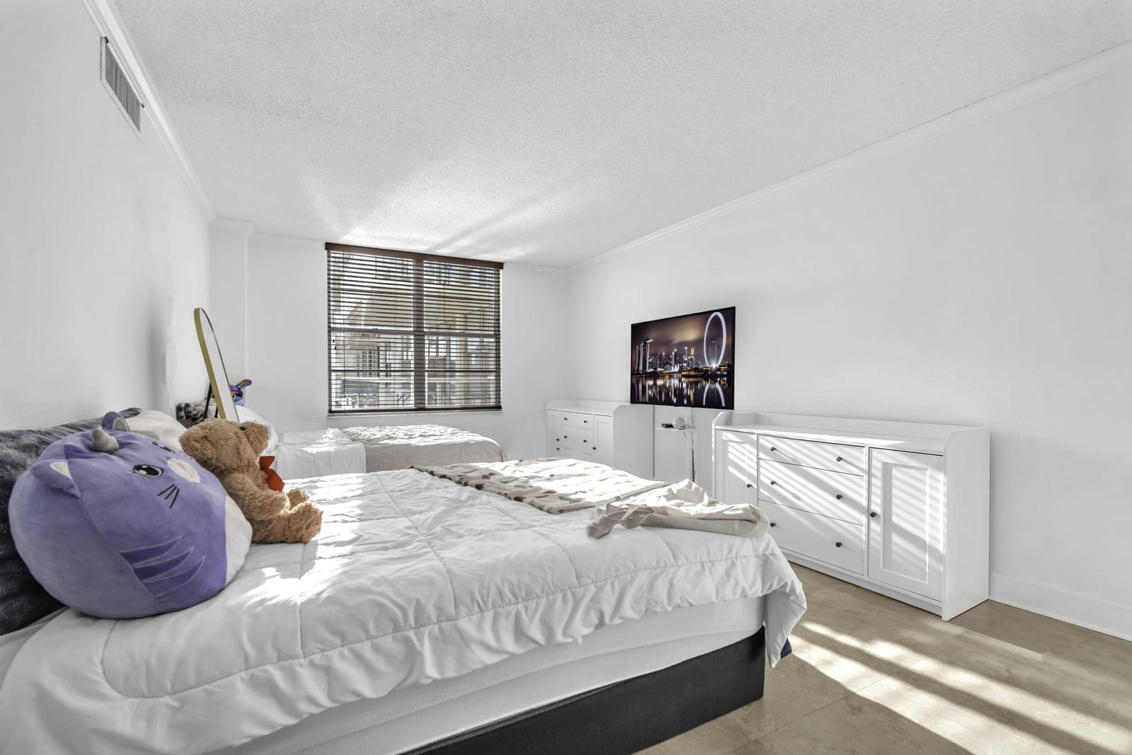230 174th Street Apt 417, Sunny Isles Beach, FL 33160 photo 20