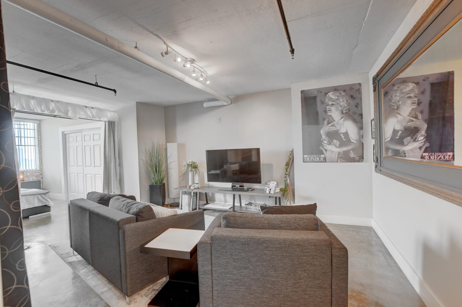 185 NE 4TH Avenue 301 — photo 9
