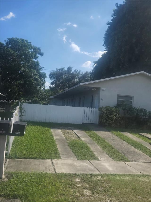 1512 NE 118th Street 2, Miami, FL 33161