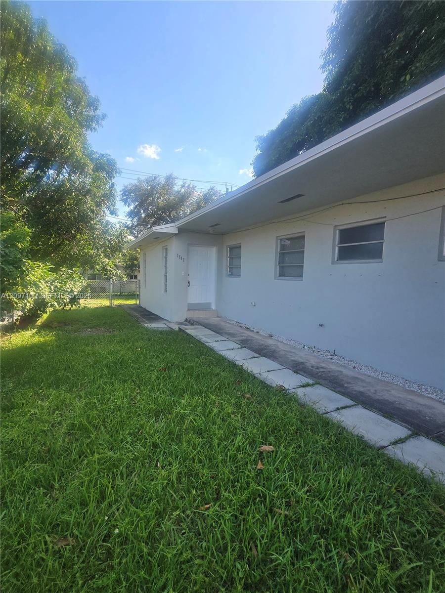 1512 NE 118th Street 2, Miami, FL 33161 photo 2