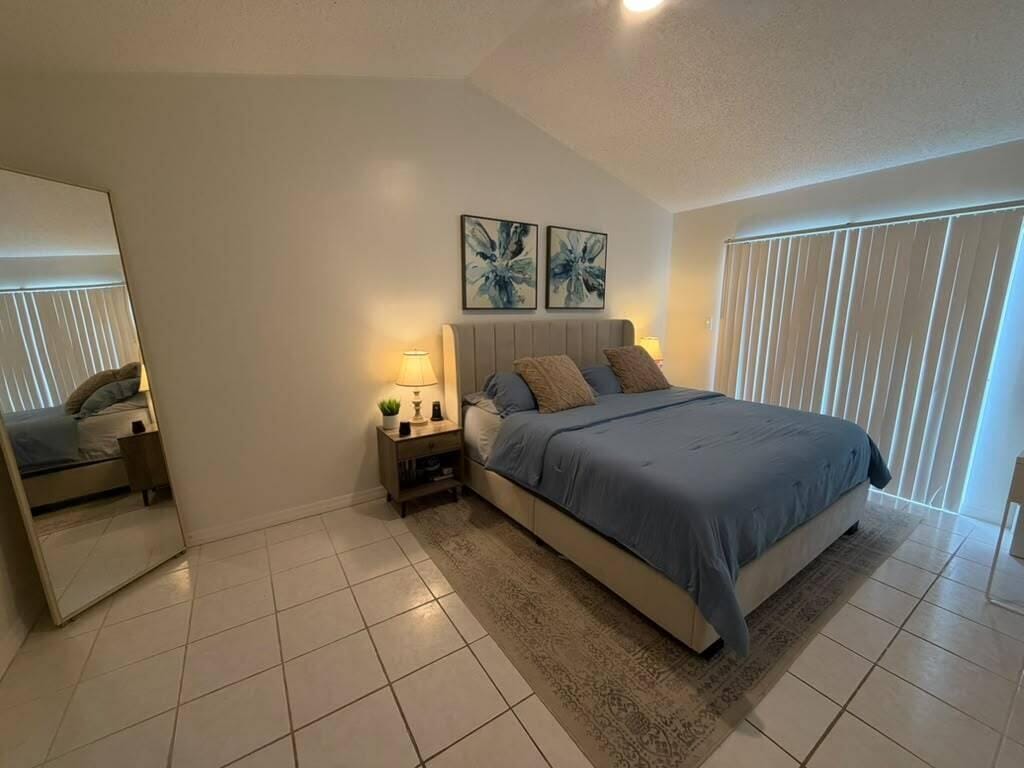 1437 Royal Forest Court, West Palm Beach, FL 33406 photo 18