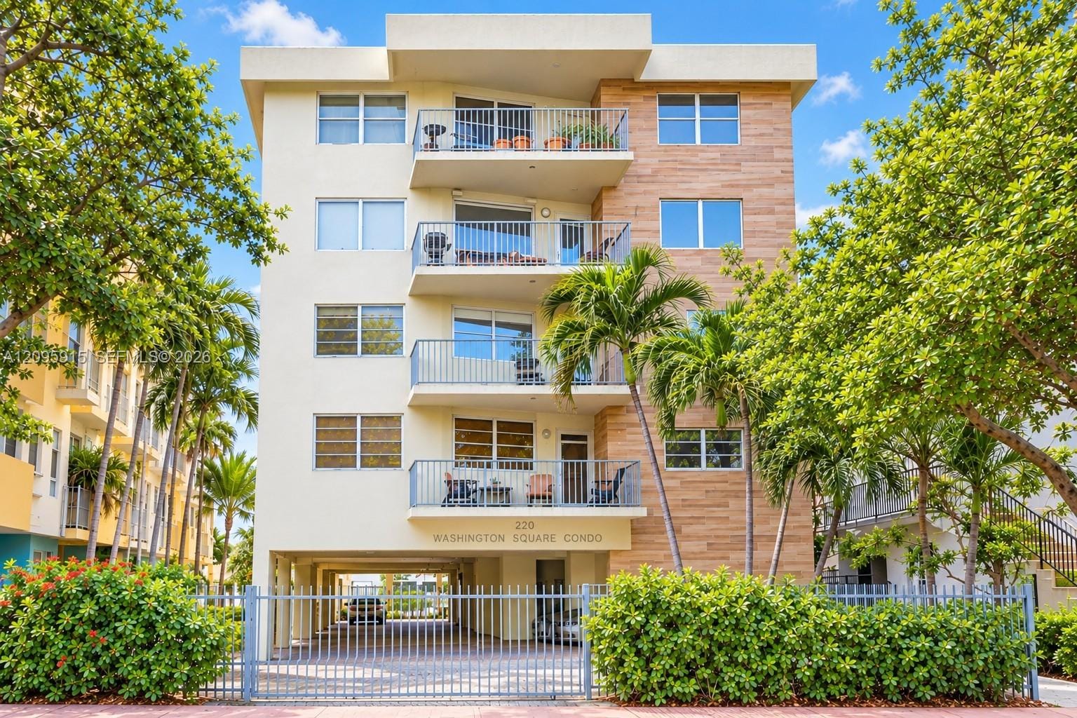 220 Washington Avenue 5D, Miami Beach, FL 33139 photo 1