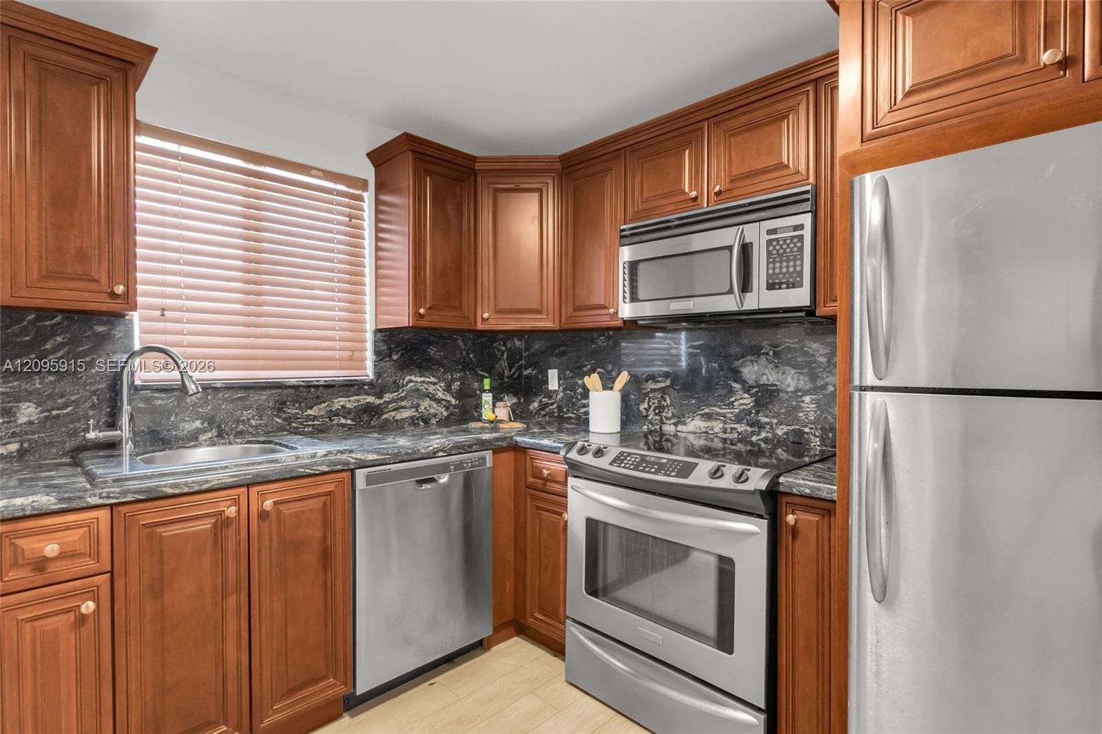 220 Washington Avenue 5D, Miami Beach, FL 33139 photo 10
