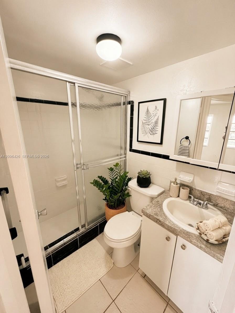 2725 W Okeechobee Road 43, Hialeah, FL 33010 photo 4