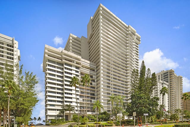 4280 Galt Ocean Drive 15E, Fort Lauderdale, FL 33308