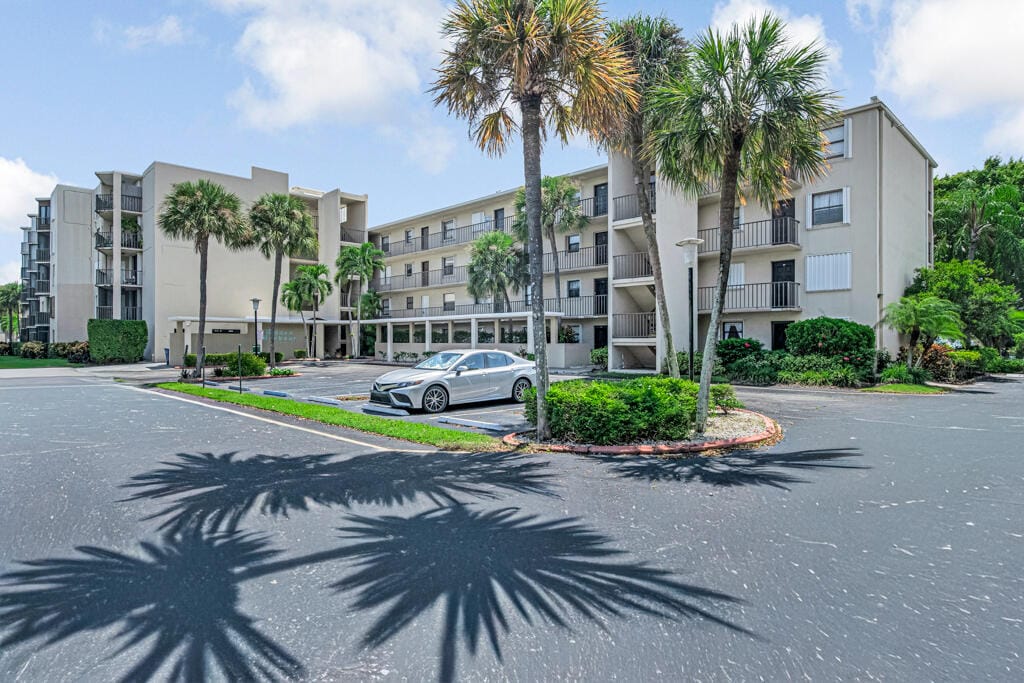 890 N FEDERAL Highway 307, Lantana, FL 33462 photo 14