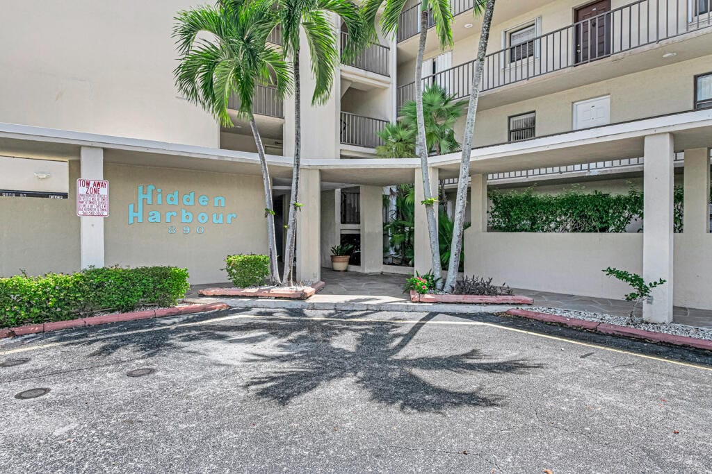 890 N FEDERAL Highway 307, Lantana, FL 33462 photo 15