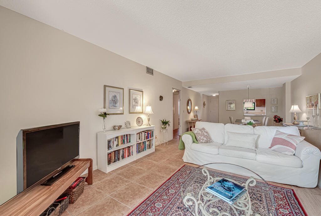 890 N FEDERAL Highway 307, Lantana, FL 33462 photo 19