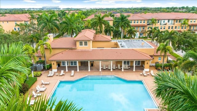 1048 SW 147th Avenue 10107, Pembroke Pines, FL 33027