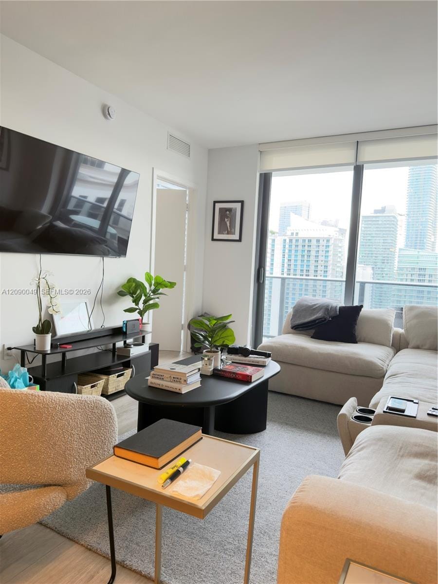 55 SW 9th Street 3505 — photo 2
