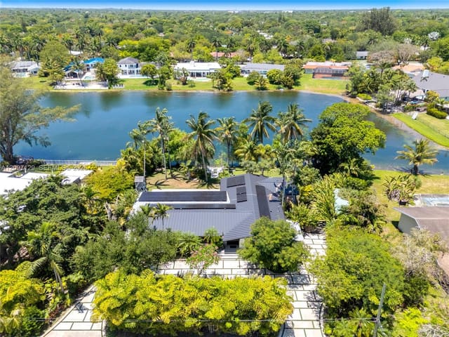 13400 SW 70th Avenue, Pinecrest, FL 33156