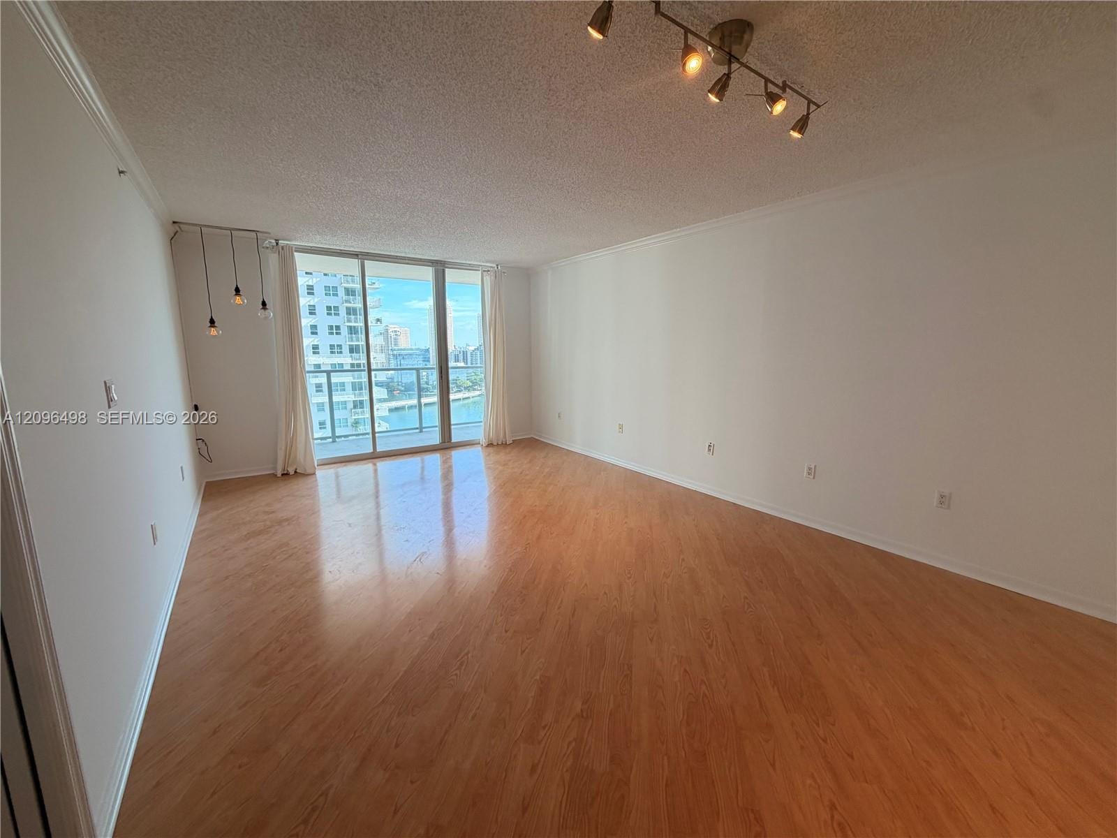 1155 Brickell Bay Drive 2006, Miami, FL 33131 photo 3