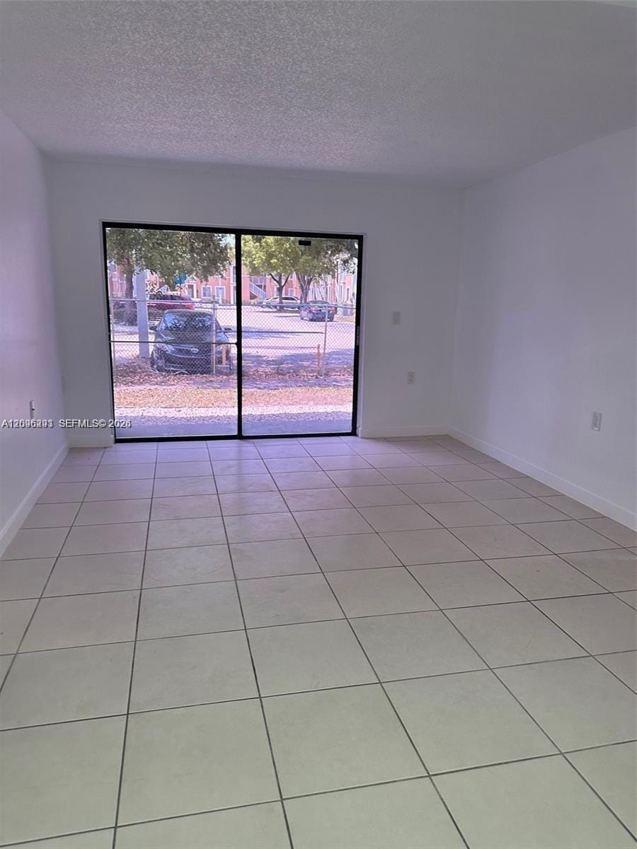 7020 NW 179th Street 112, Hialeah, FL 33015 photo 2