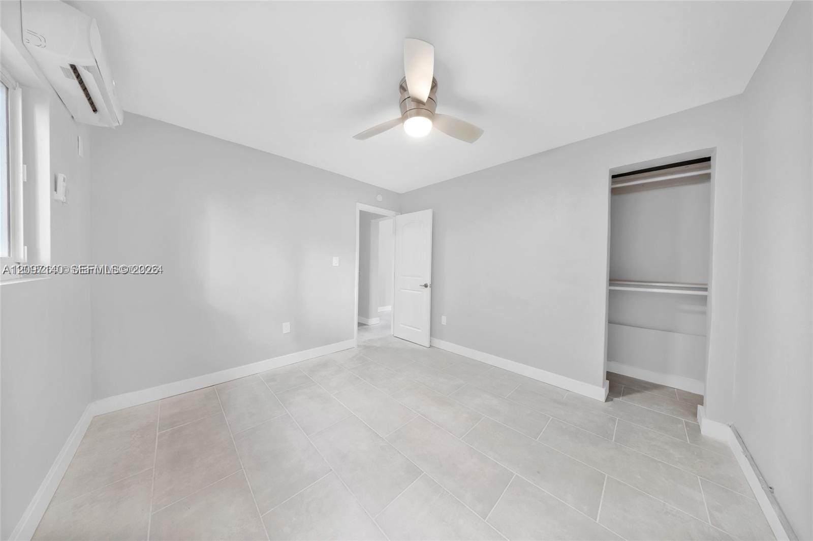 1140 NW 1st Place 2 — photo 11