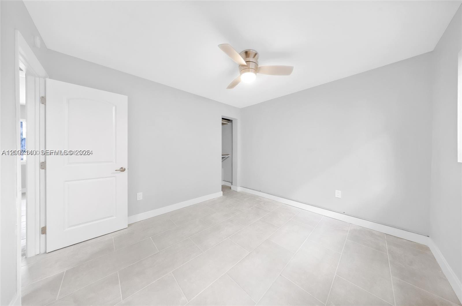 1140 NW 1st Place 2 — photo 9