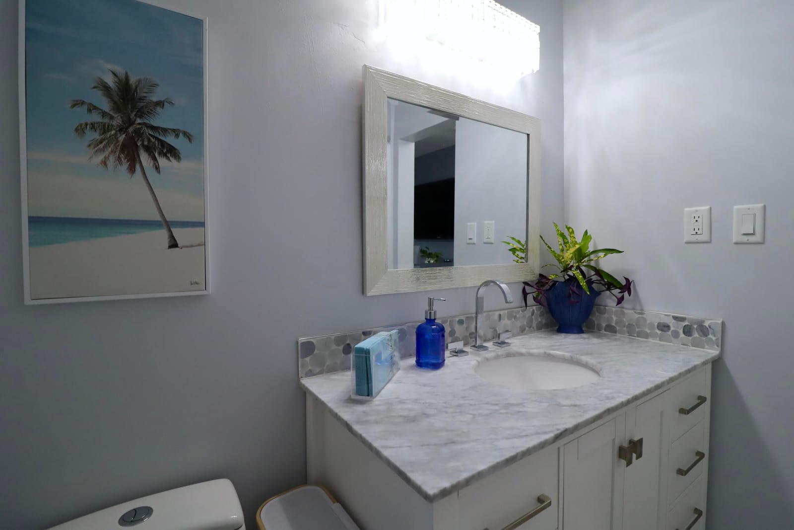 2208 NE 19TH Avenue, Wilton Manors, FL 33305 photo 12