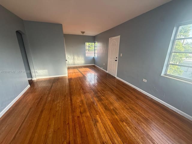 1730 Marseille Drive 4, Miami Beach, FL 33141