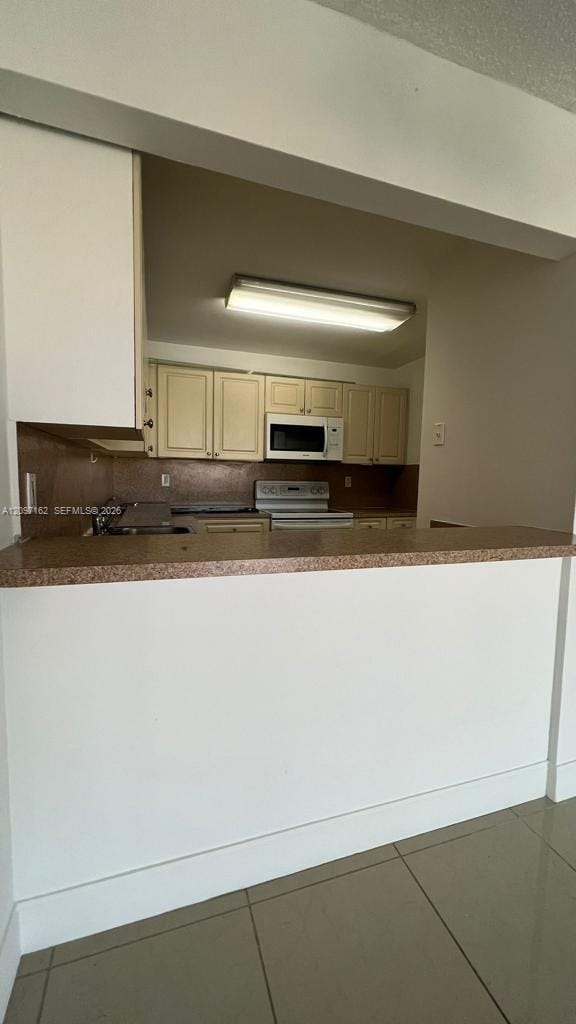6950 Miami Gardens Drive 2-508, Hialeah, FL 33015 photo 25