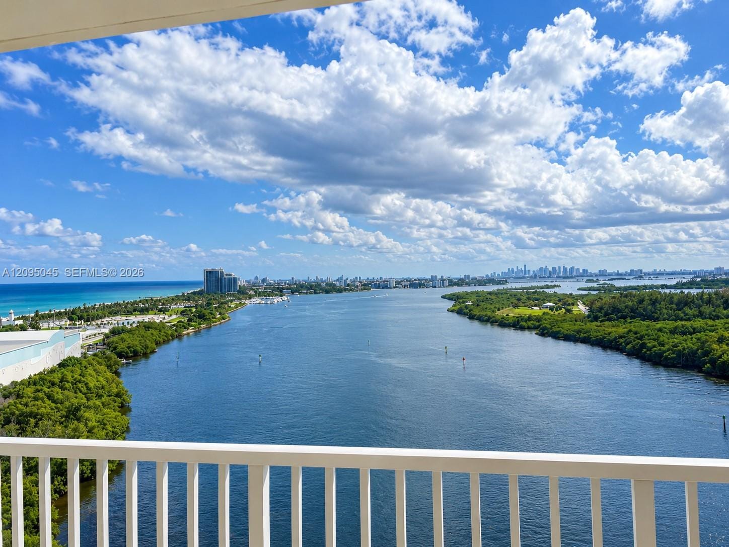 300 Bayview Drive 2014, Sunny Isles Beach, FL 33160 photo 27