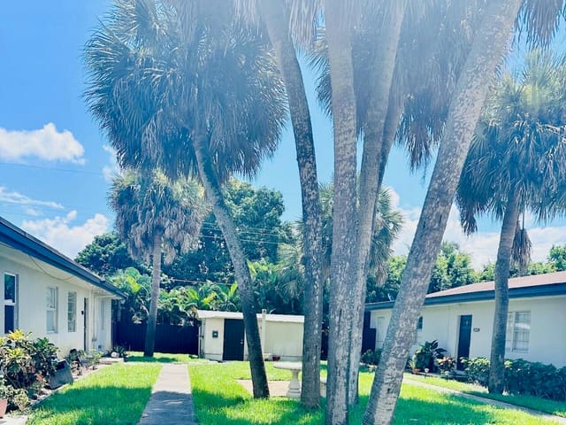 9326 Sunrise Drive 9334, West Palm Beach, FL 33403