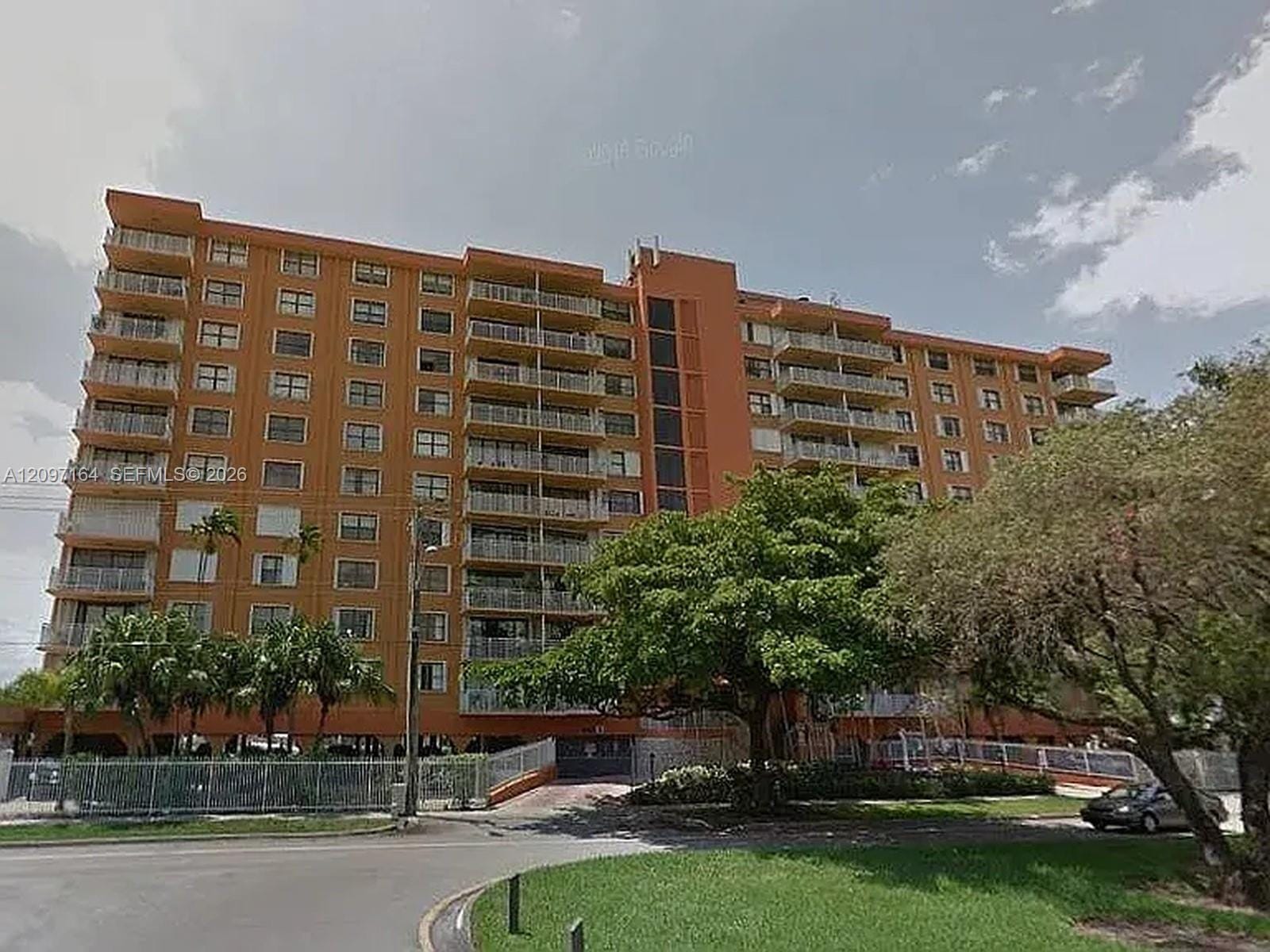 2450 NE 135th Street 208, North Miami, FL 33181 photo 2