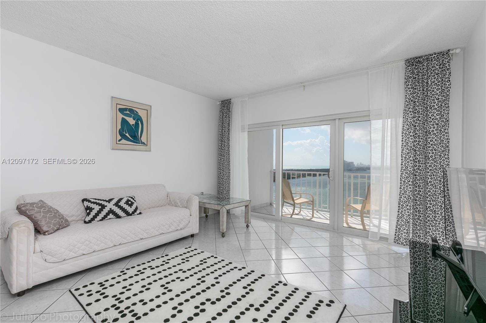 500 Bayview Drive 1818, Sunny Isles Beach, FL 33160 photo 2