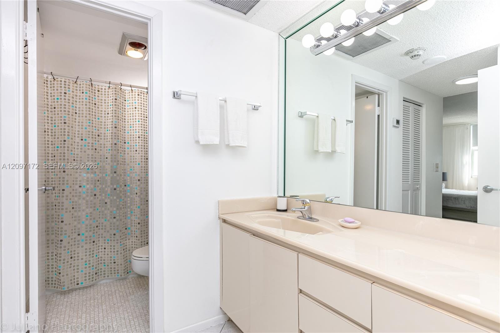 500 Bayview Drive 1818, Sunny Isles Beach, FL 33160 photo 25