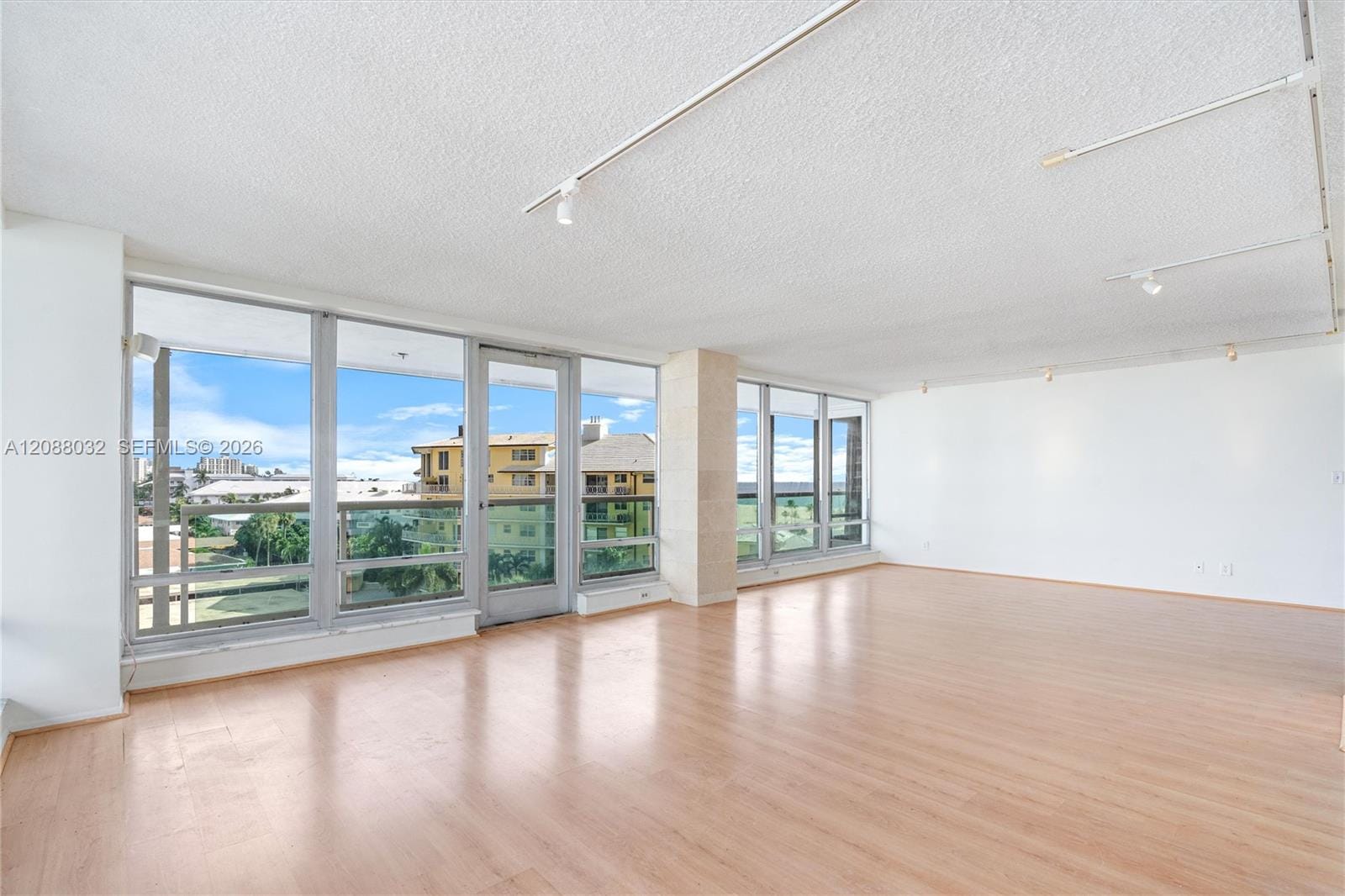 2100 S Ocean Lane 401 — photo 7