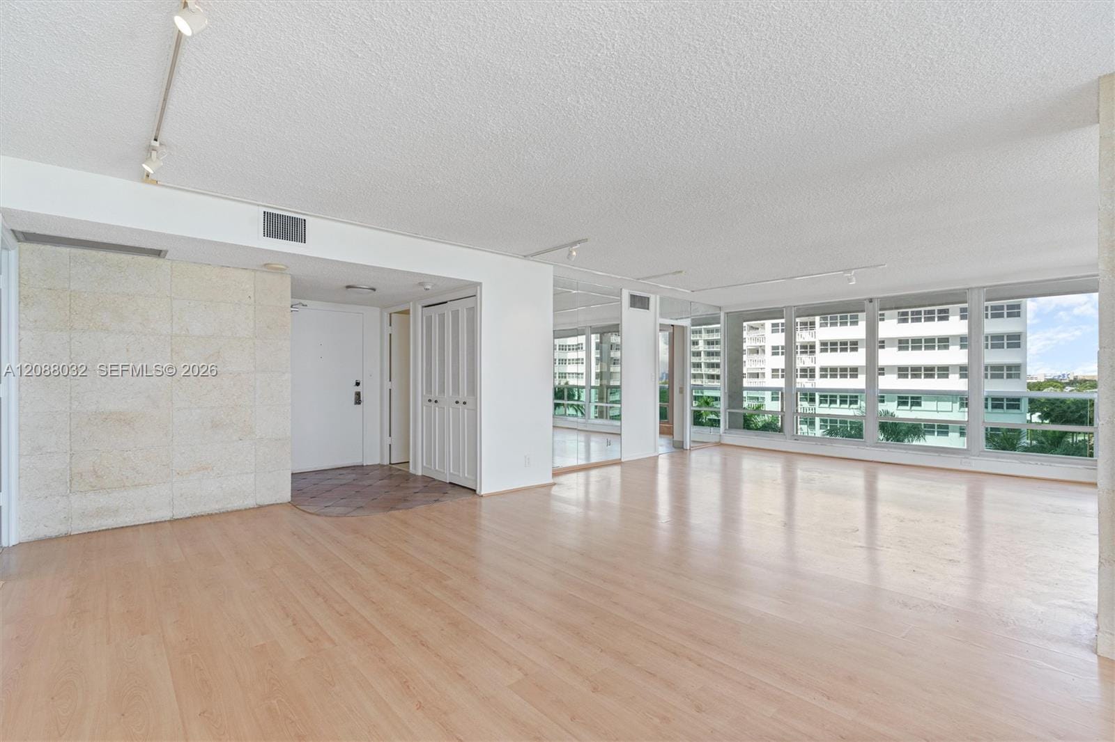 2100 S Ocean Lane 401 — photo 8