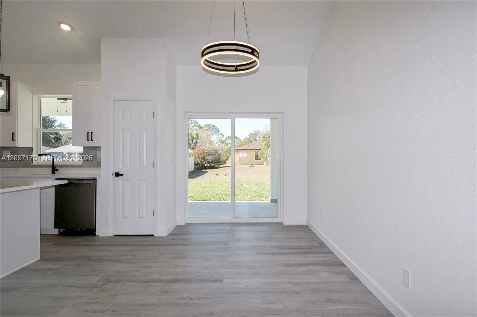 3915 El Rado Avenue — photo 12