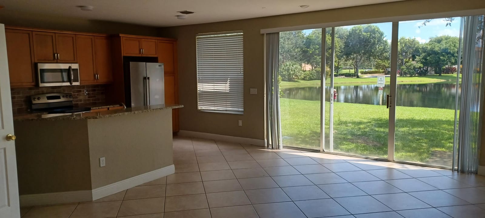 4715 SW 164TH Avenue 4715 — photo 2