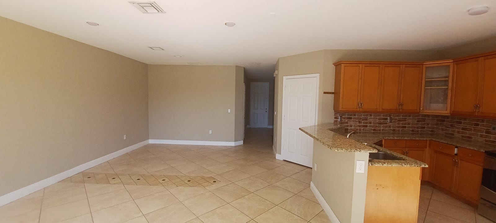 4715 SW 164TH Avenue 4715 — photo 7