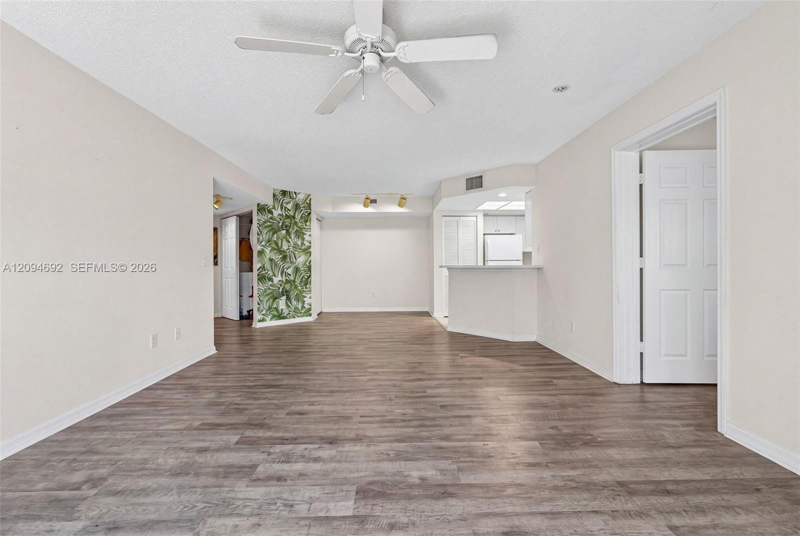2005 SE 10th Avenue 407 — photo 11
